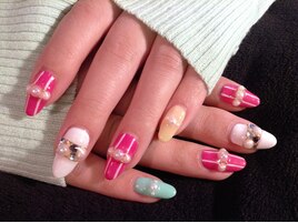 ストライプとパールのデザイン