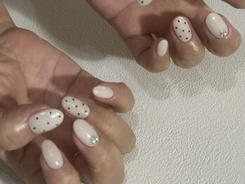 フウ(huu)/ドットネイル