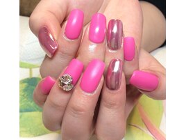 ～大人気ミラーネイル～