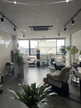 ニーナアイプラス(nina eye+)/