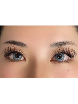 ボリュームのある目元にしたい