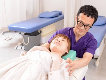 春風堂接骨院 保谷院の写真/【デスクワークの方必見!!】これまでどこへ行っても解消しなかった首肩のコリ、当院におまかせください!!