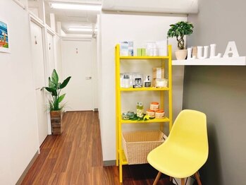 ルラ 池袋東口店(LULA)/明るい店内 English available