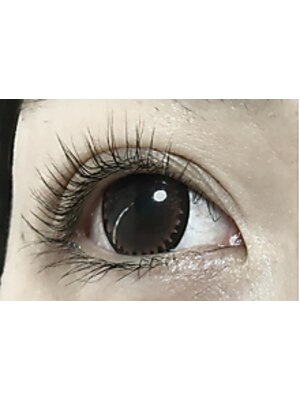 Crown eyelash & nail