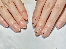 エリンカネイル バイ レシッド 武蔵小杉(erincanail by rcid)/左右非対称シンプルネイル