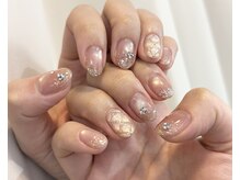 モフィ(mofie)/キラキラネイル by YUMI