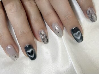 プリュム(Plume)の写真/爪先美人な華やかネイル、ふんわり優しいアートもおまかせ♪フィルイン導入店なので自爪に優しい◎