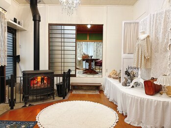 ボヌール/暖かい薪ストーブ