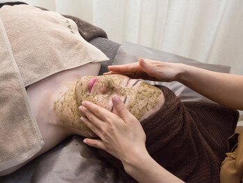 バーミー(BALMY)の写真/毛穴ケアに特化◎毛穴ケアの新常識！REVIハーブピーリング導入店♪毛穴開き、黒ずみが気になる方へ