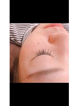 フリルアイビューティ 豊中店(Frill Eye Beauty)/