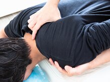 整体院キュアート/強圧で深層部のコリにアプローチ