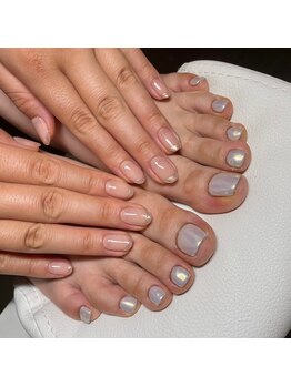 ワイ(y)/オーロラミラーネイル