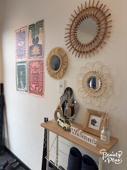 ミセレルオカザキ(MISEREL OKAZAKI)/