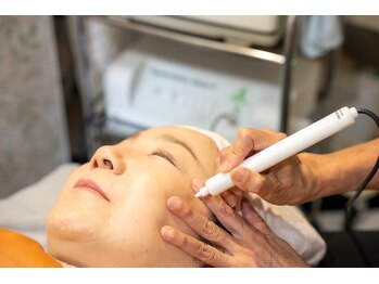 シャルム カマクラ(Charme)の写真/40代50代になり気になりはじめた肌へ。シミデトックスでシミ改善を目指すケア☆