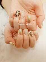 シュポルテ(chou porte)/トラ柄ネイル白黒