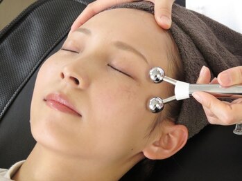 モンレーヴ(Mon Reve)/表情筋トレーニング