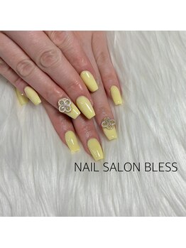 ブレス(BLESS)/ワンカラー　シンプル