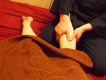 ツボ押し仙人/脚のむくや疲れもとります！