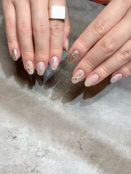 エム(em)/ニュアンスネイル