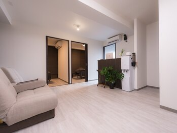 アイリス鍼灸 マッサージヴィラ(Iris鍼灸 マッサージvilla)/待合室