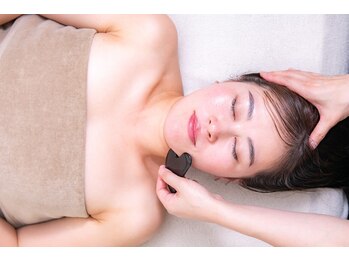 小顔フェイスラボ 岡崎店(小顔 Face Labo.)/カッサ