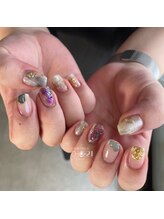 ハチニーイチ(0821)/【北花田】ニュアンスネイル