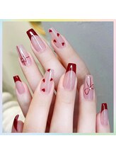 トレンドネイルスタジオ(Trend Nail Studio)/ボルドーフレンチ+ハート+リボン