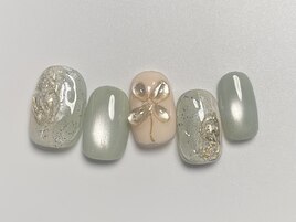 ぷっくり四つ葉ネイル