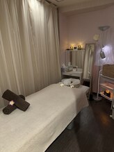 ハイパフォ/リラックス脱毛搭載エステルーム