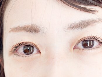 コルンの写真/韓国風束感/メーテルロッド/豊富なロッドの似合わせまつげパーマ¥5980♪ネイルとの同時施術◎マツエクも有!