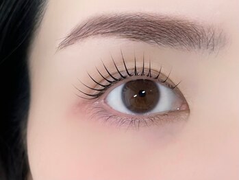 ダズル さいたま新都心(DAZZLE)の写真/【満足度98％☆パリジェンヌラッシュリフト¥5900】目の形やまつ毛の特徴を活かしたナチュラルな仕上がりへ