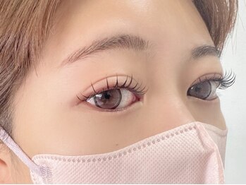 アイラッシュ ナナ(EyeLash NA-NA)/LEDダブルフラット70束仕上げ