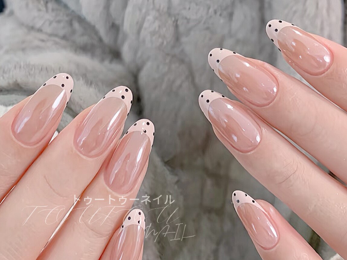 2026年夏トレンド】フレンチ・逆フレンチのネイルデザイン集｜人気順