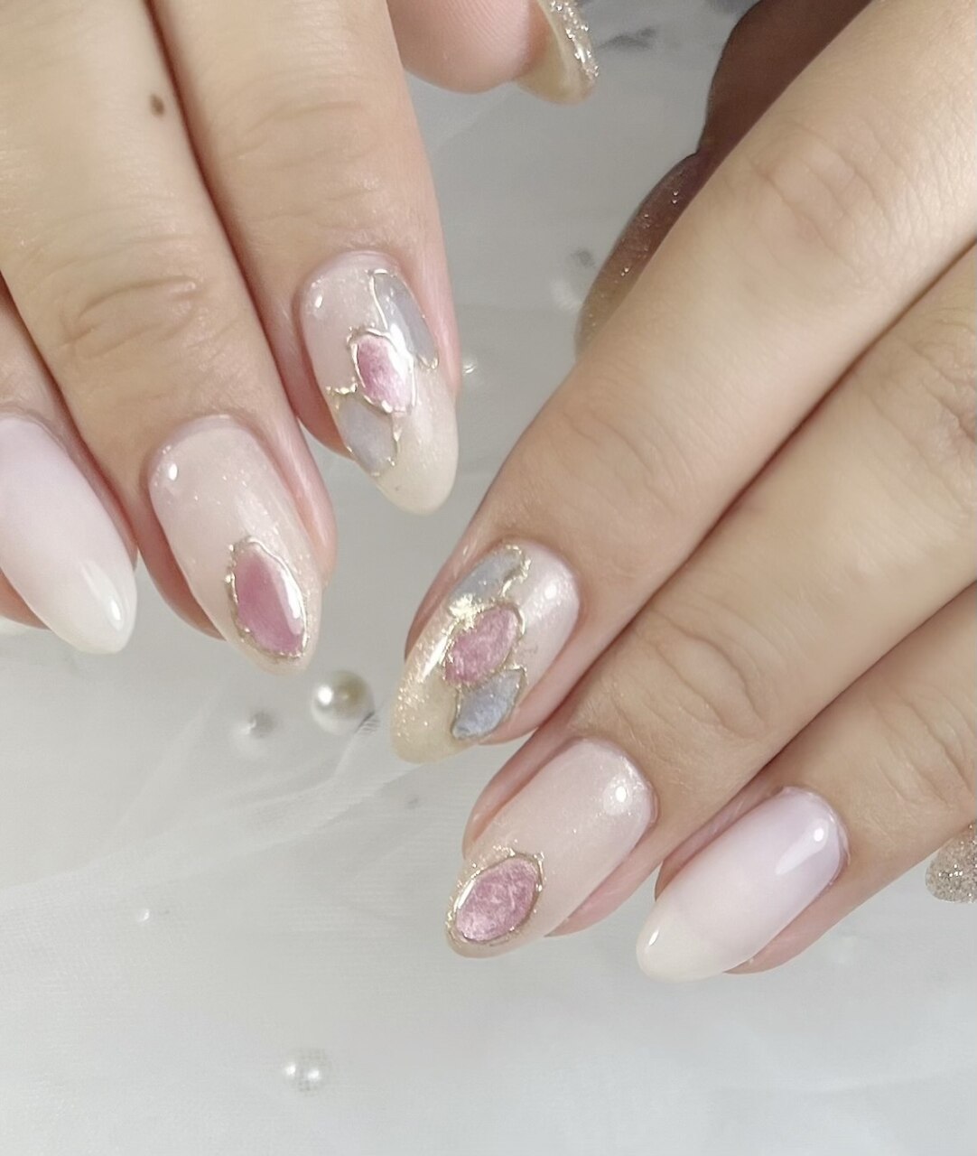 2026年冬トレンド】ホワイト ワンカラー ハンドのネイルデザイン集