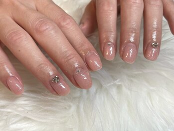 エミュ(Emu)の写真/オフィス・プライベートどちらにも◎シンプルなのに周りと差がつく、上品で洗練されたネイルをご提案♪