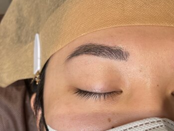 チオン アイラッシュ(CHION eyelash)/メンズ美眉スタイリング