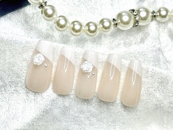 リコリス(Lycoris)/【007】高級感 ブランドネイル