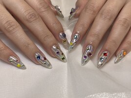 ビジューネイル
