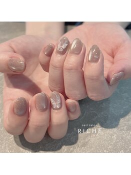 リッシュ(RICHE)/フラッシュマグ×蝶々ネイル