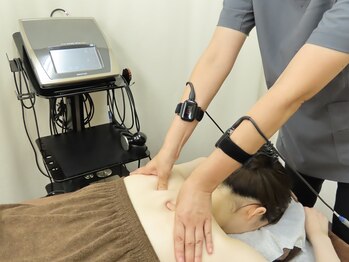 からだの総合整骨院 高田馬場店/ラジオ波筋膜リリースマッサージ