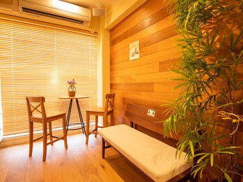 エムズ ファミリア あざみ野(M‘s Familia)/~待合スペース~