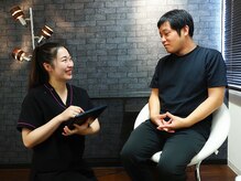 やっぱりストレッチ 心斎橋本店の雰囲気（しっかりとしたヒアリングで体の不調を見極めます◎）