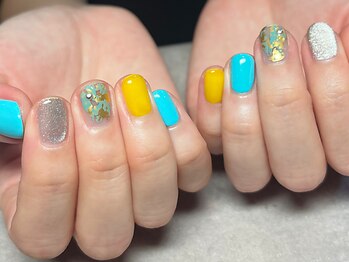 ポッシュ(Posh)の写真/【シンプルからモード系まで】家事や仕事の邪魔をしない短い爪でも楽しめる大人可愛いデザインをご提案