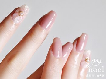 ノエル(Noel)/ぷっくりフラワーネイル