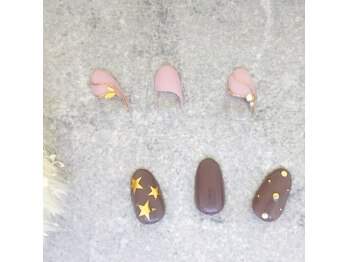 ネイル バズ(NAIL BUZZ)/初回ソフトジェルオフ込5800円