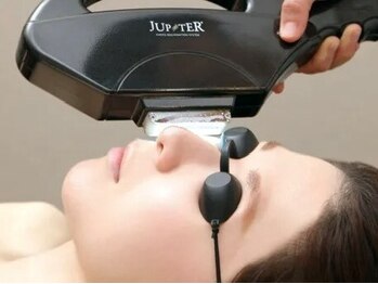 ベル(belle)の写真/光フォトでお悩みにアプローチ!炭酸パックとスクラブ保湿で、うるおいを守りながら透明感をサポート◎