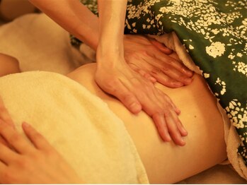 町田バランス整体院/お腹のリンパマッサージ