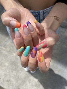 シャララサロン(SHALALA salon)の写真/持ち込みOK！ニュアンスネイルをお得に楽しめる♪【オフケア込み◎選べるニュアンス10本¥6500～】