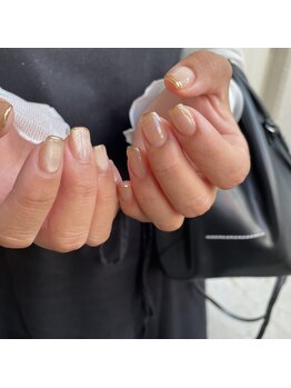 リリ ネイルアンドアイラッシュ(LiRi nail&eyelash)/ベージュマグ