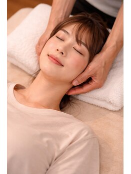 桜花カイロプラクティック/スマホ首矯正で首肩コリを改善！